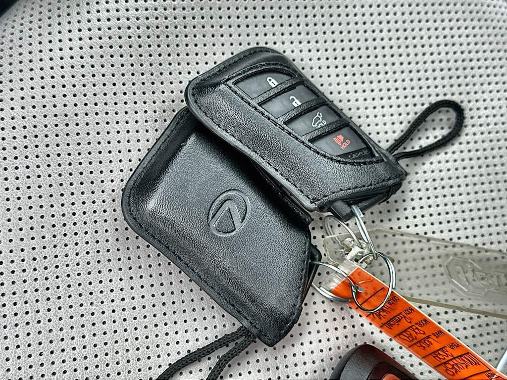 Thumbnail: 2024 Lexus RX - 18