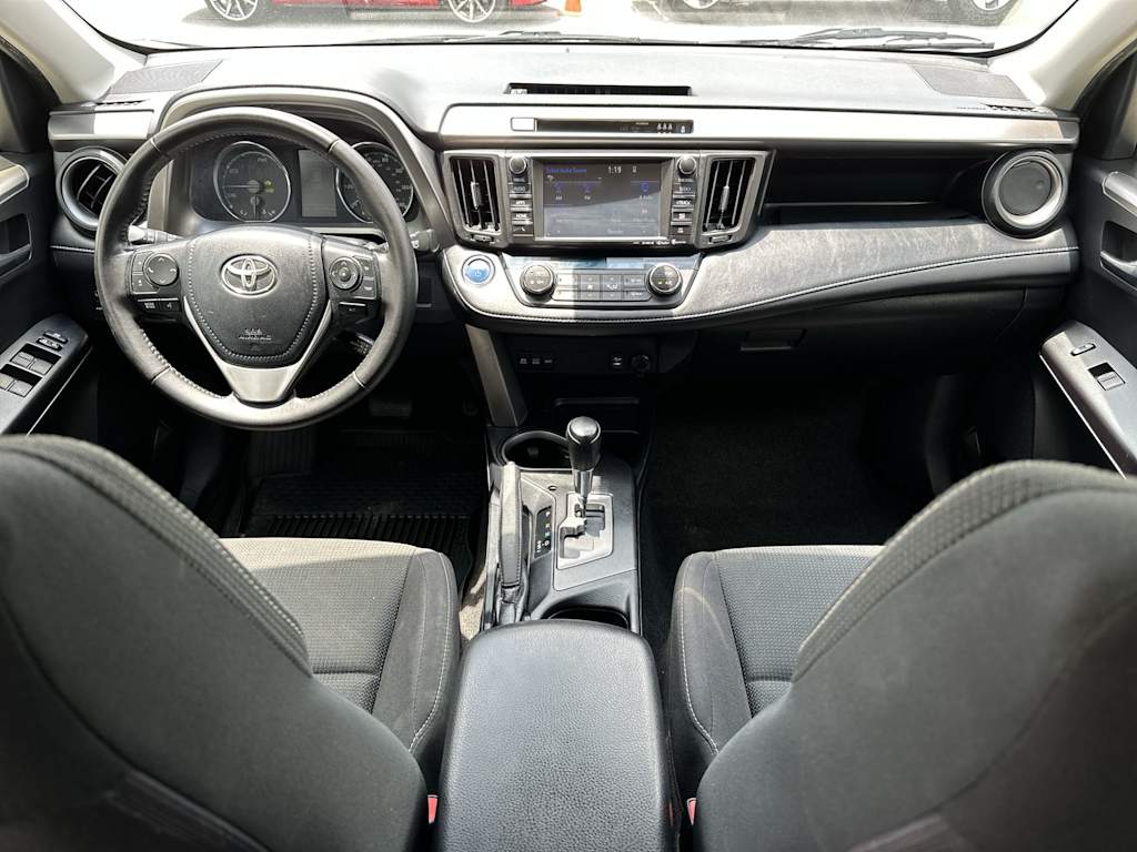 Thumbnail: 2017 Toyota RAV4 - 2