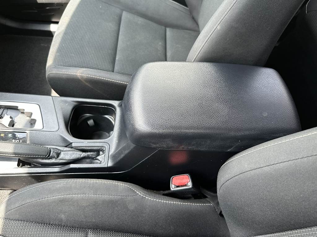 Thumbnail: 2017 Toyota RAV4 - 13