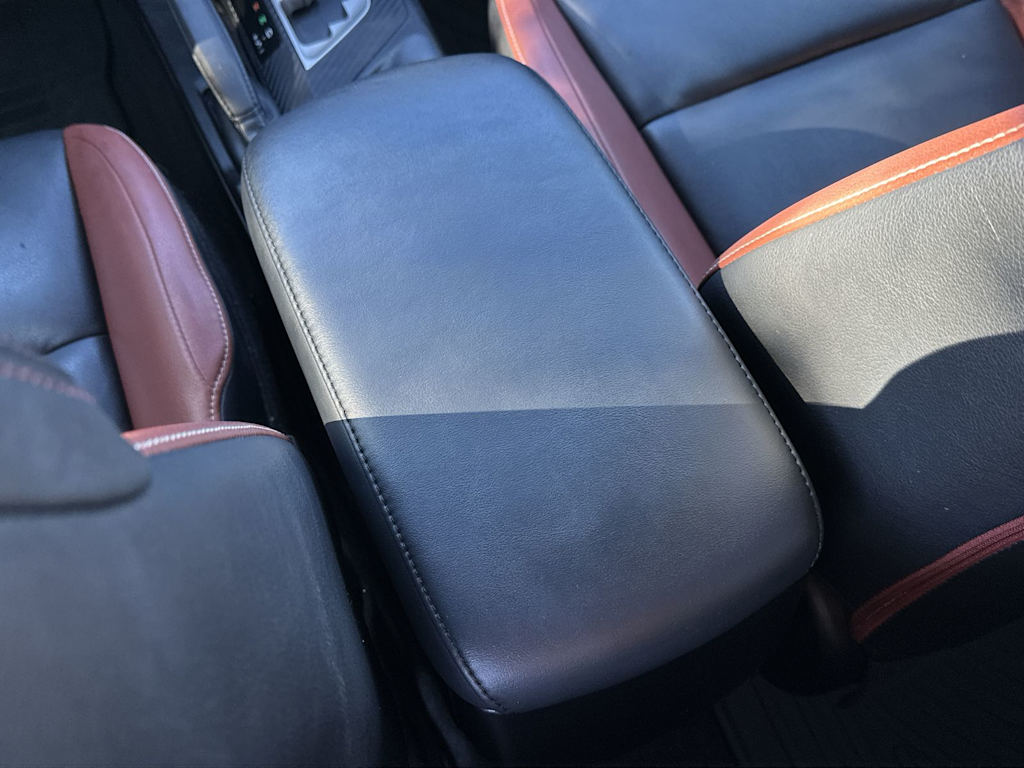 Thumbnail: 2015 Toyota RAV4 - 21