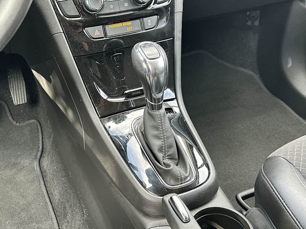 Thumbnail: 2020 Buick Encore - 21