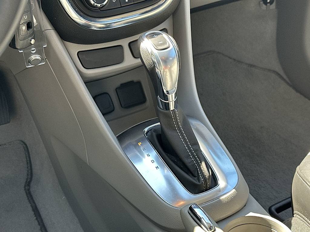 Thumbnail: 2014 Buick Encore - 14