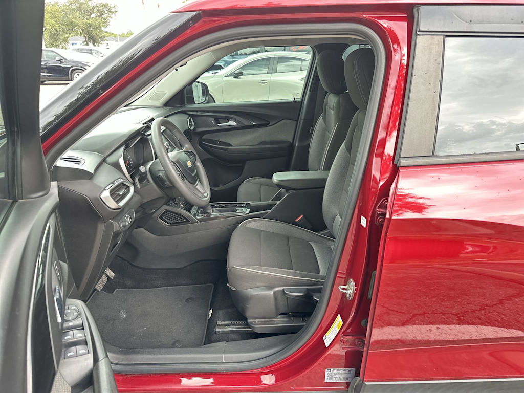 Thumbnail: 2021 Chevrolet TrailBlazer - 10