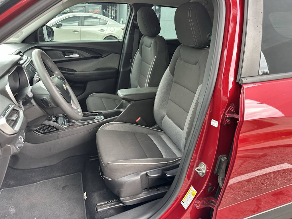 Thumbnail: 2021 Chevrolet TrailBlazer - 11