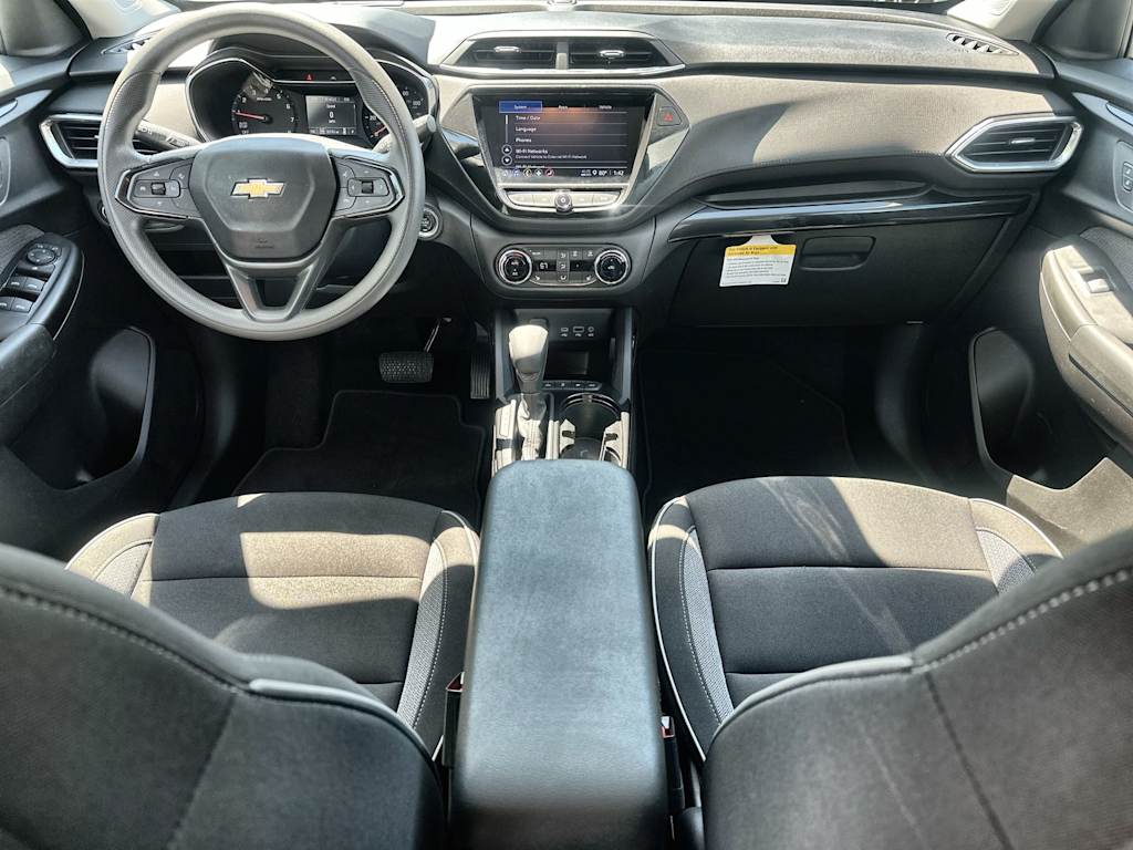 Thumbnail: 2023 Chevrolet TrailBlazer - 2
