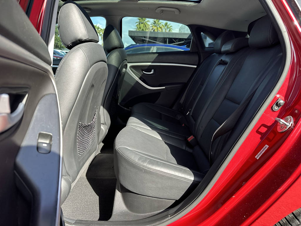 Thumbnail: 2015 Hyundai Elantra - 18