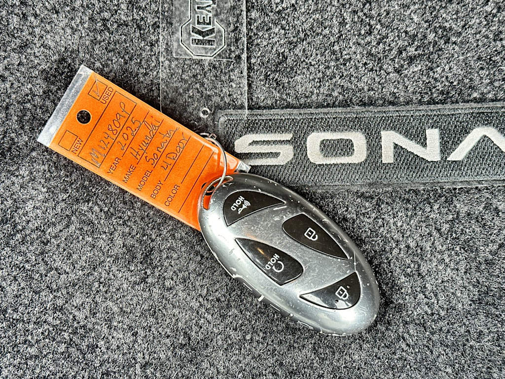Thumbnail: 2025 Hyundai Sonata - 16