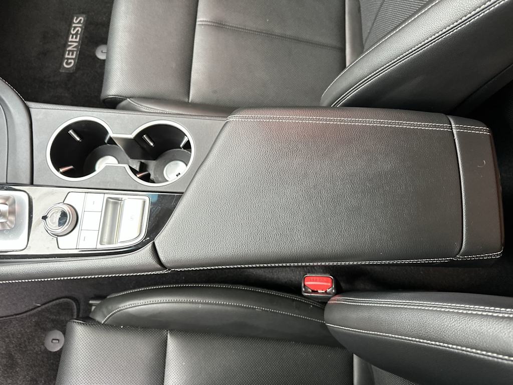 Thumbnail: 2020 Genesis G70 - 26