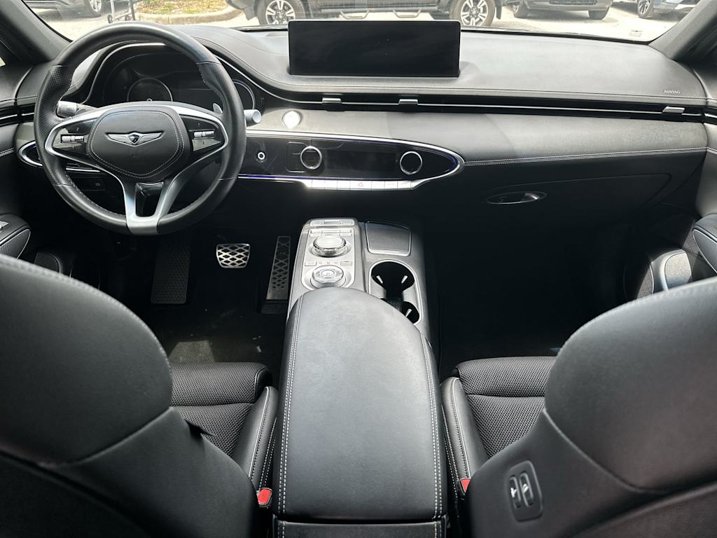 Thumbnail: 2022 Genesis GV70 - 2