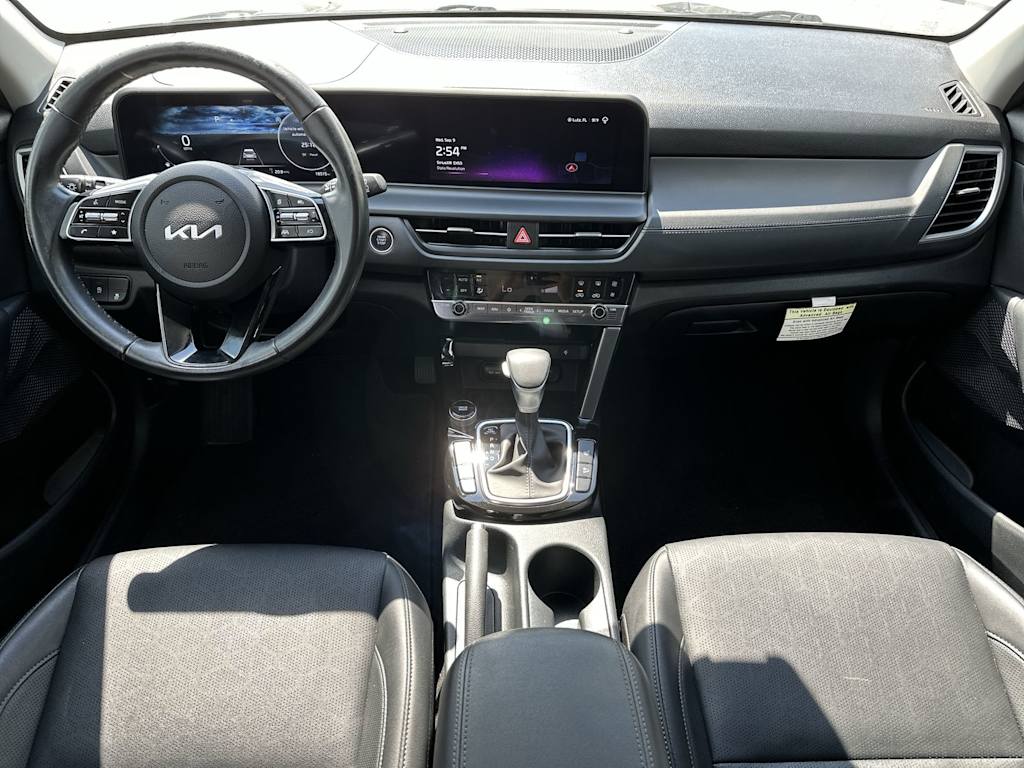 Thumbnail: 2024 Kia Seltos - 2