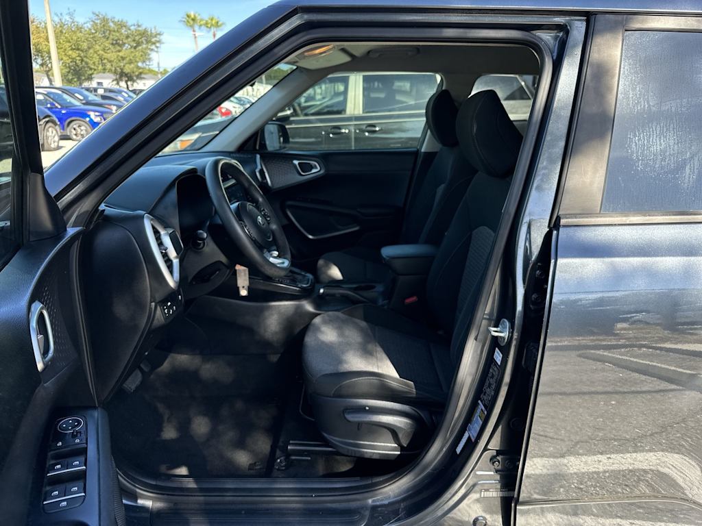 Thumbnail: 2020 Kia Soul - 18