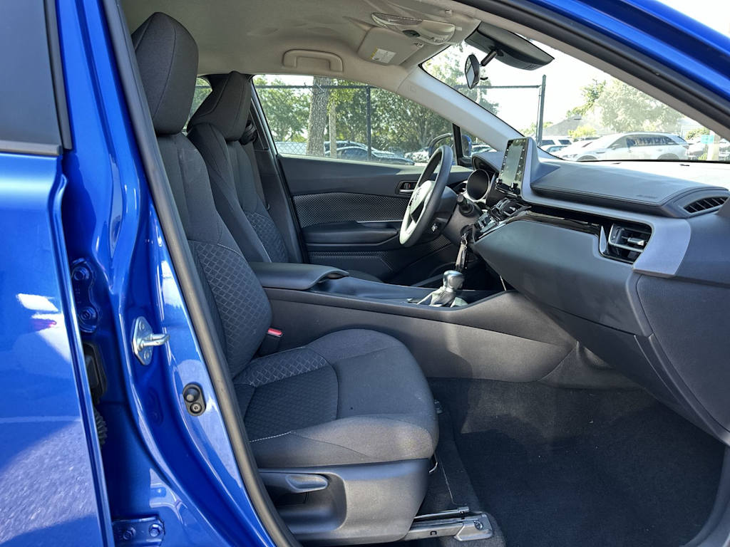 Thumbnail: 2020 Toyota C-HR - 20
