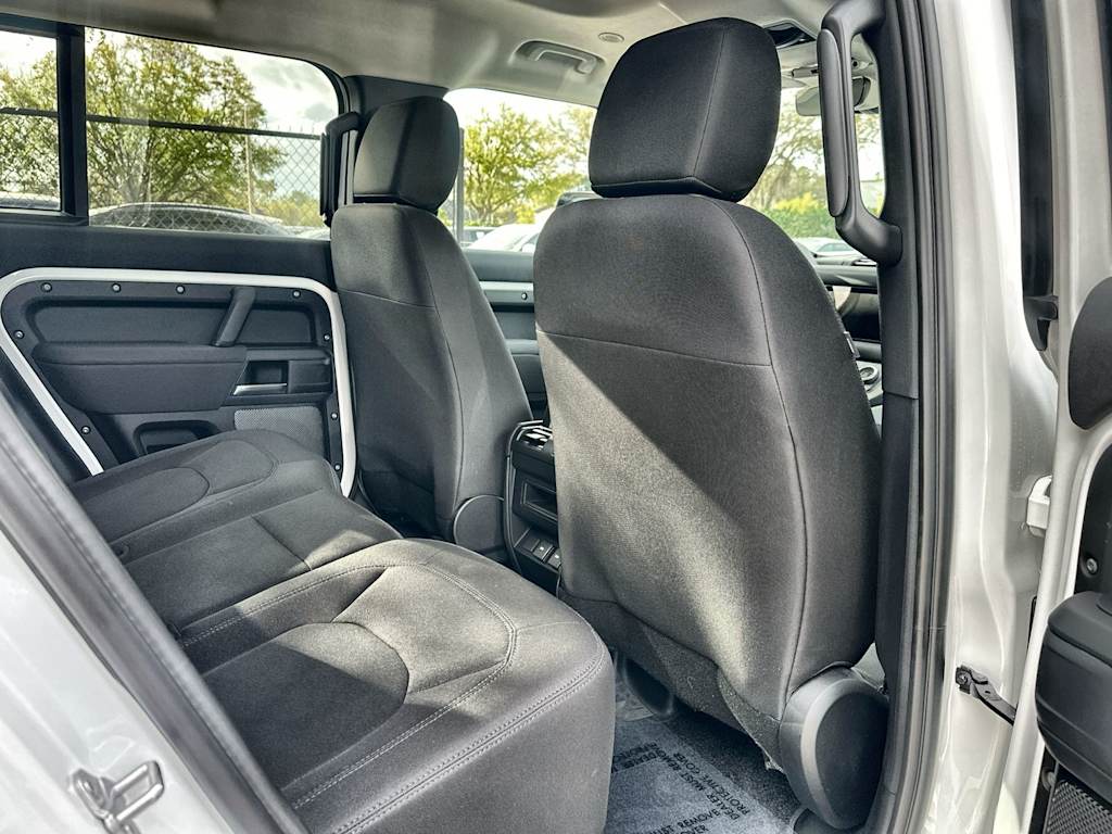 Thumbnail: 2023 Land Rover Defender - 25