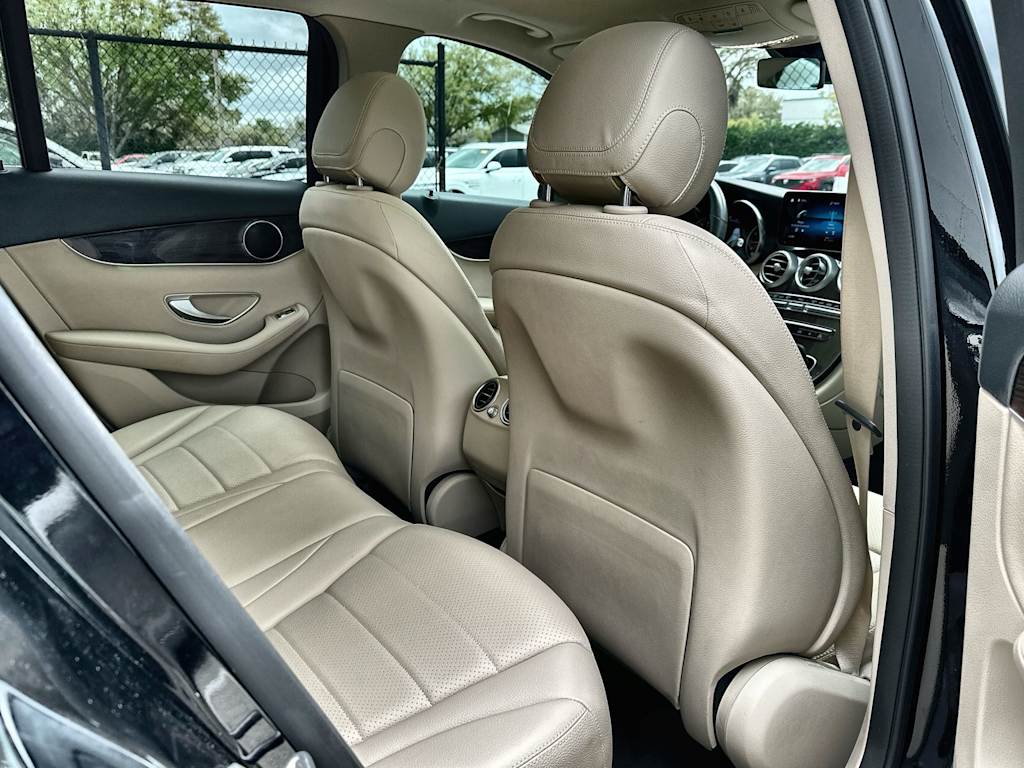 Thumbnail: 2022 Mercedes-Benz GLC - 24