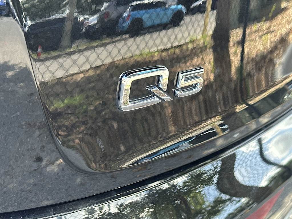 Thumbnail: 2023 Audi Q5 - 6