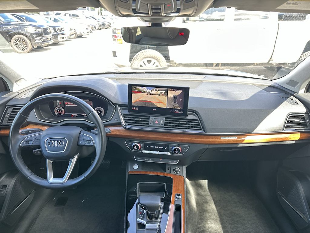 Thumbnail: 2023 Audi Q5 - 2