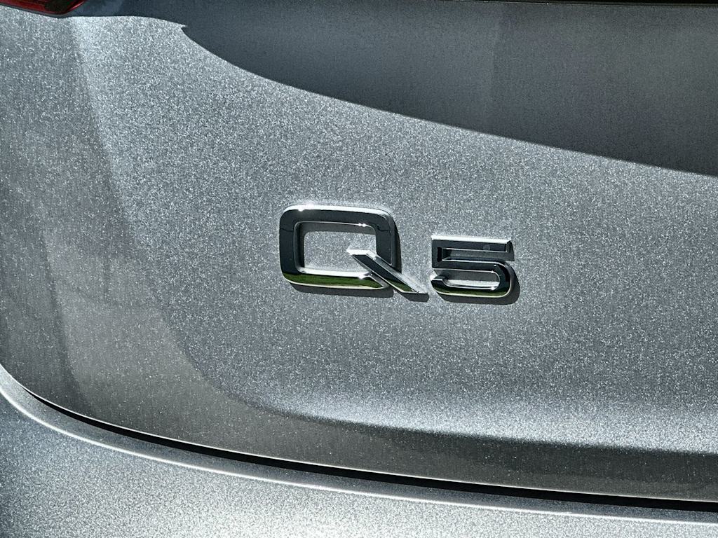 Thumbnail: 2025 Audi Q5 - 7