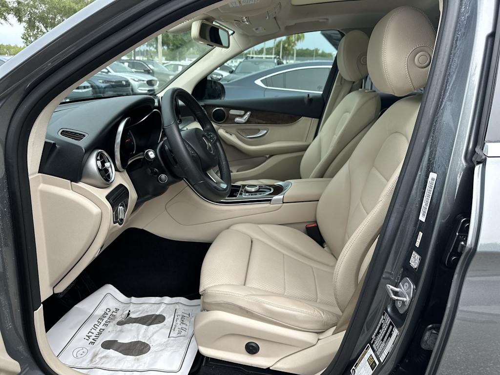 Thumbnail: 2018 Mercedes-Benz GLC - 11