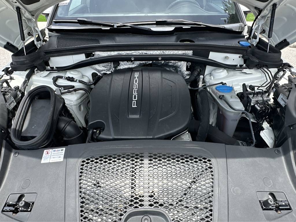 Thumbnail: 2018 Porsche Macan - 9