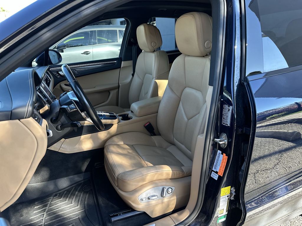 Thumbnail: 2018 Porsche Macan - 11