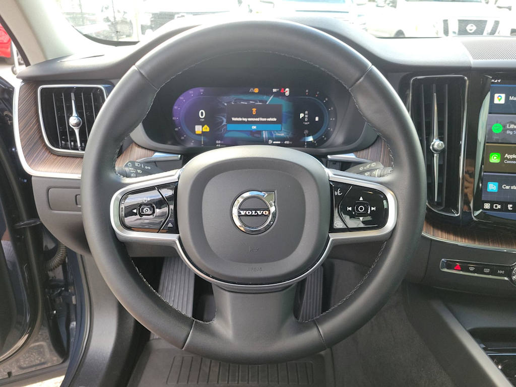 2023 Volvo XC60 B5 Plus 21