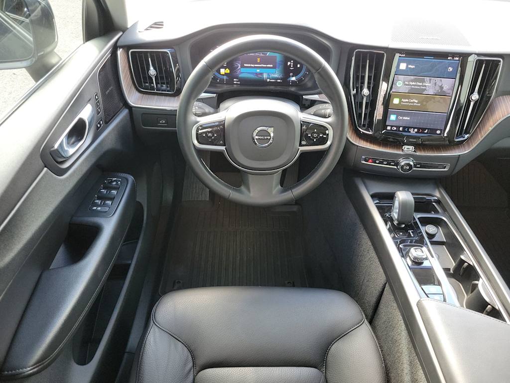 2023 Volvo XC60 B5 Plus 12