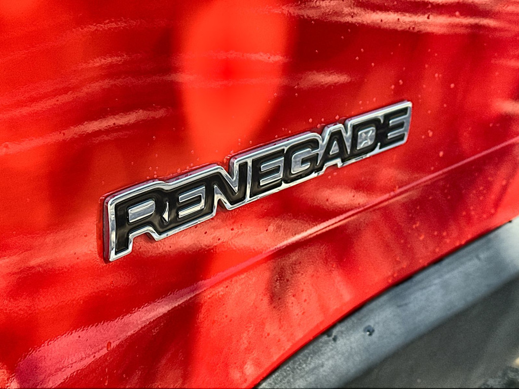 Thumbnail: 2020 Jeep Renegade - 7