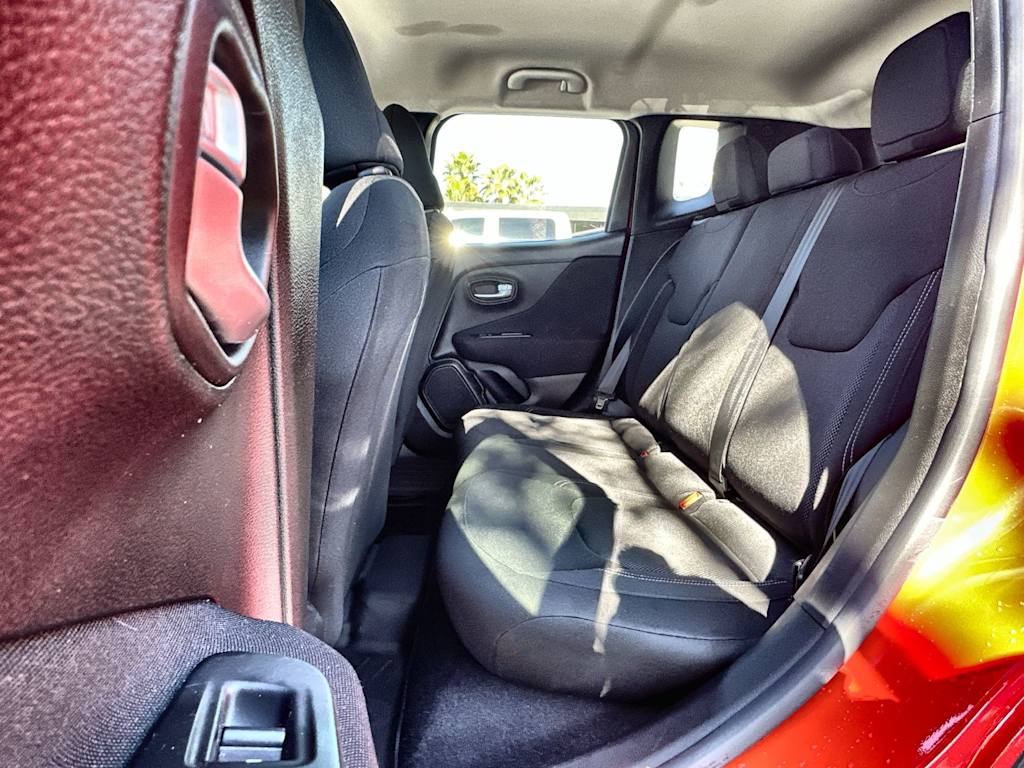 Thumbnail: 2020 Jeep Renegade - 13