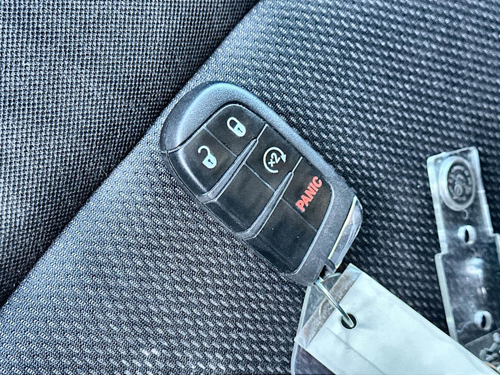 Thumbnail: 2020 Jeep Renegade - 18