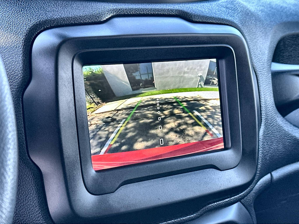 Thumbnail: 2020 Jeep Renegade - 14