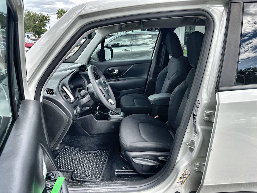 Thumbnail: 2023 Jeep Renegade - 11