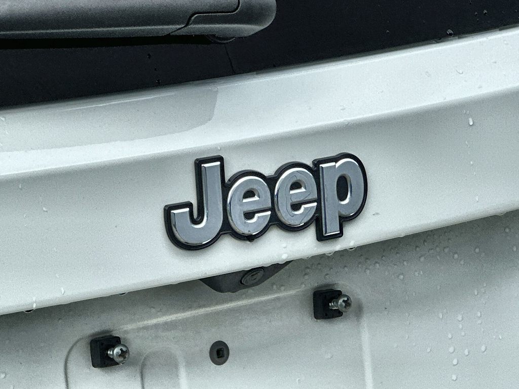 Thumbnail: 2023 Jeep Renegade - 24