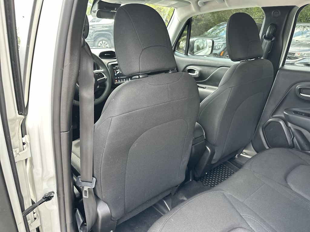 Thumbnail: 2023 Jeep Renegade - 25