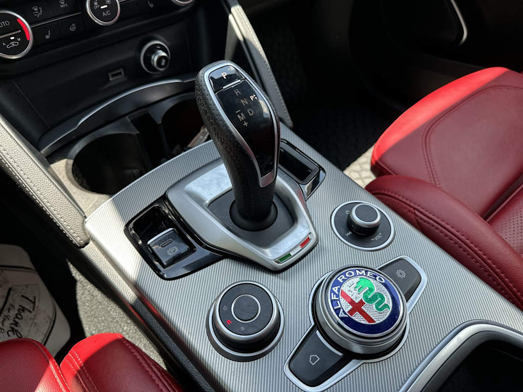 Thumbnail: 2023 Alfa Romeo Stelvio - 26