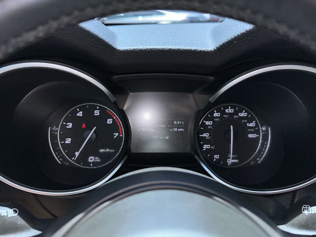 Thumbnail: 2023 Alfa Romeo Stelvio - 14
