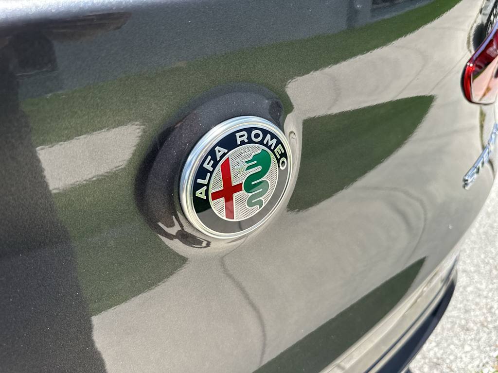 Thumbnail: 2023 Alfa Romeo Stelvio - 23