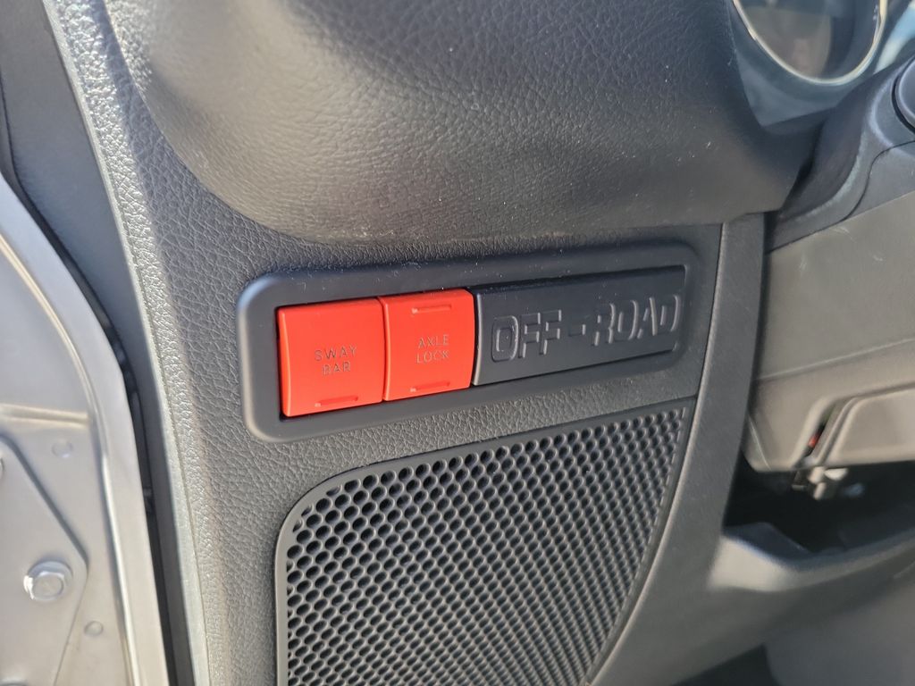 Thumbnail: 2016 Jeep Wrangler - 22