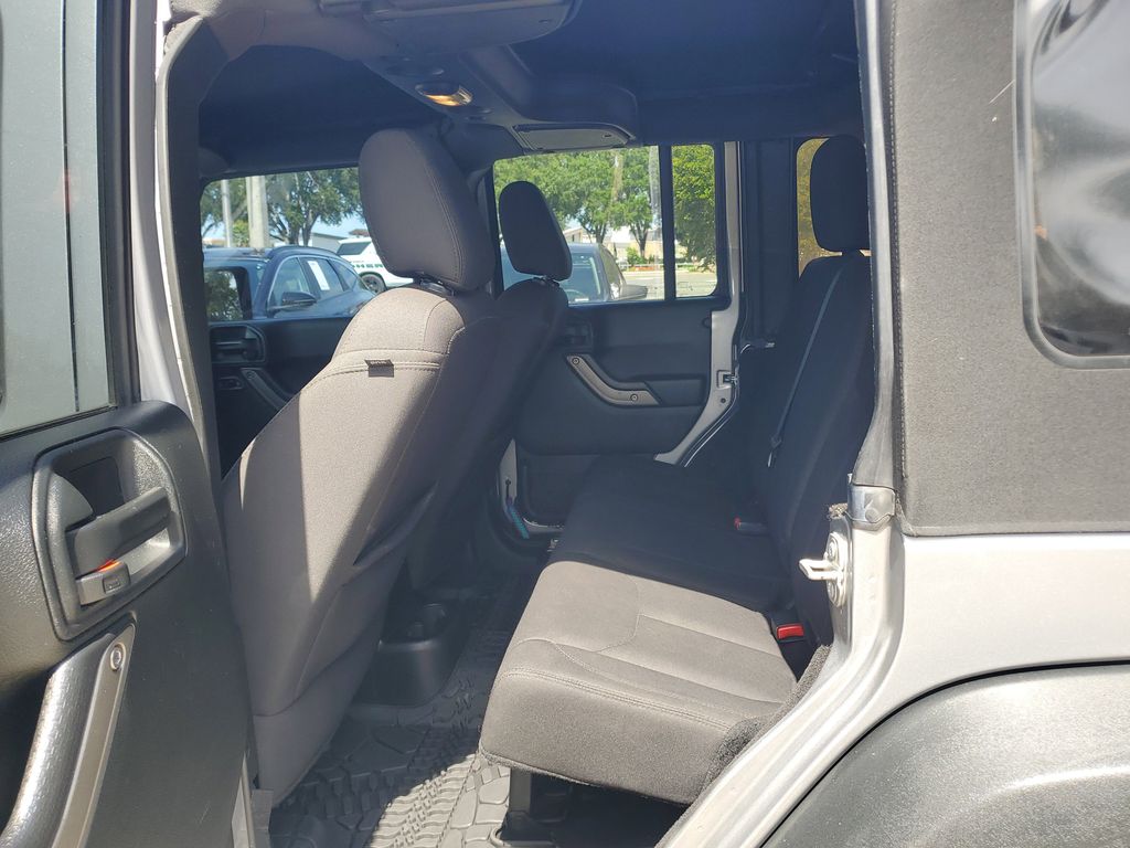 Thumbnail: 2018 Jeep Wrangler - 9