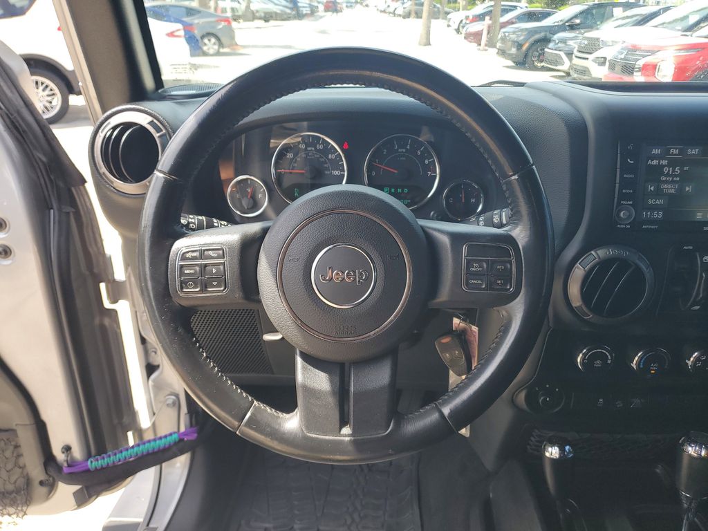 Thumbnail: 2018 Jeep Wrangler - 22
