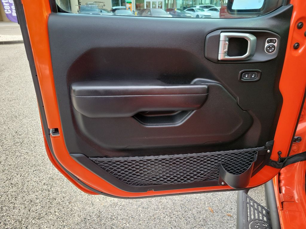 Thumbnail: 2020 Jeep Wrangler - 20