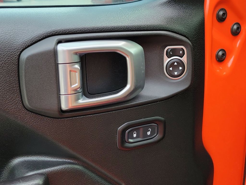 Thumbnail: 2020 Jeep Wrangler - 21