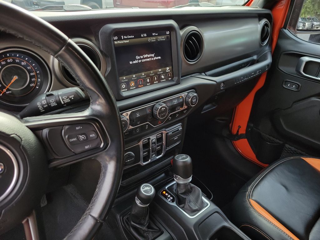 Thumbnail: 2020 Jeep Wrangler - 30