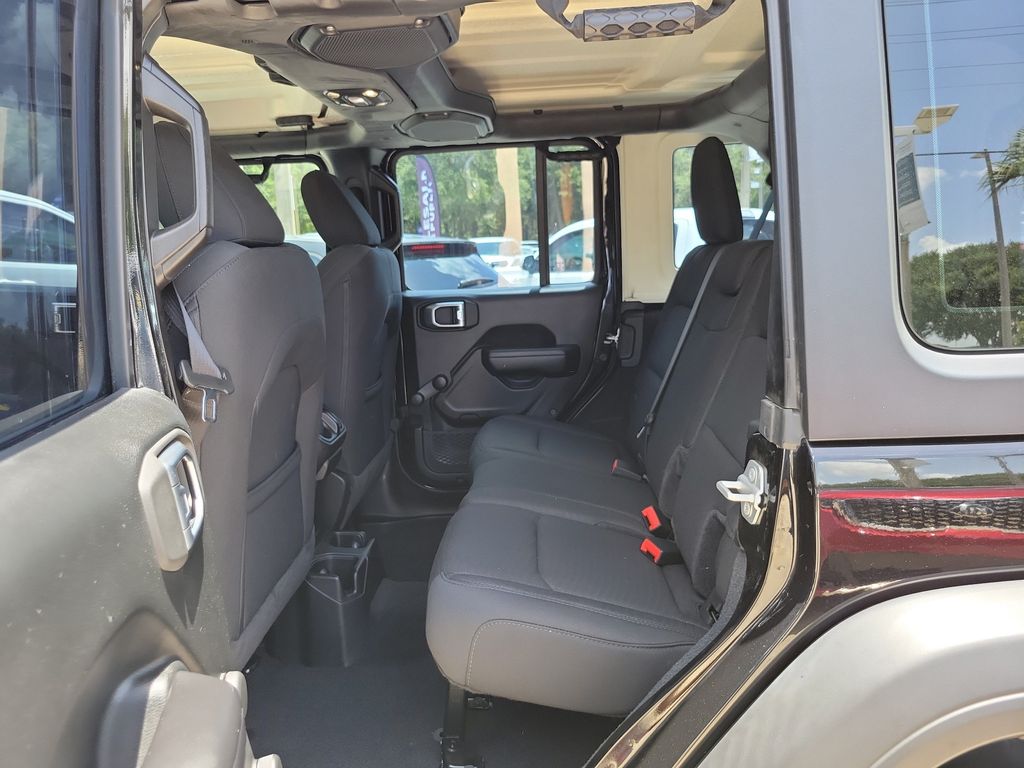 Thumbnail: 2020 Jeep Wrangler - 8