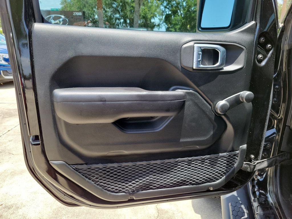 Thumbnail: 2020 Jeep Wrangler - 19