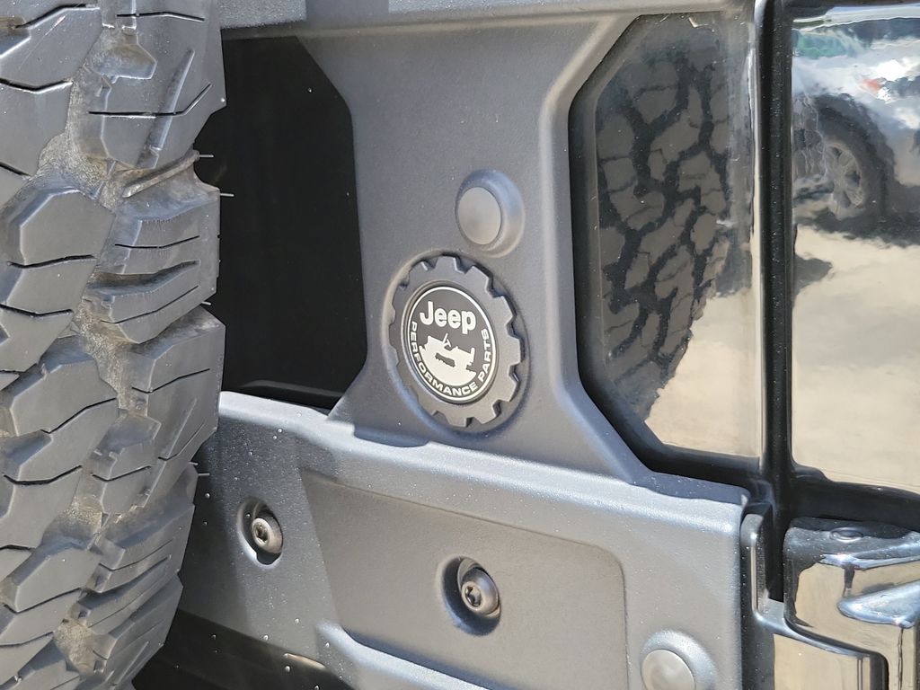 Thumbnail: 2020 Jeep Wrangler - 17