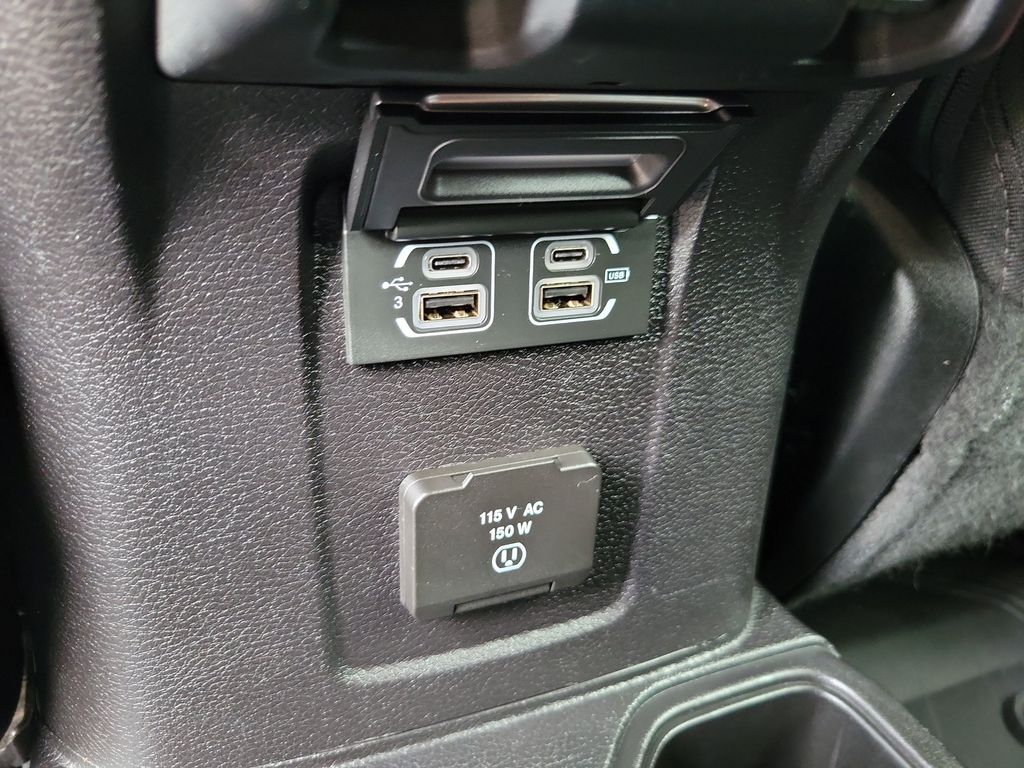 Thumbnail: 2018 Jeep Wrangler - 18