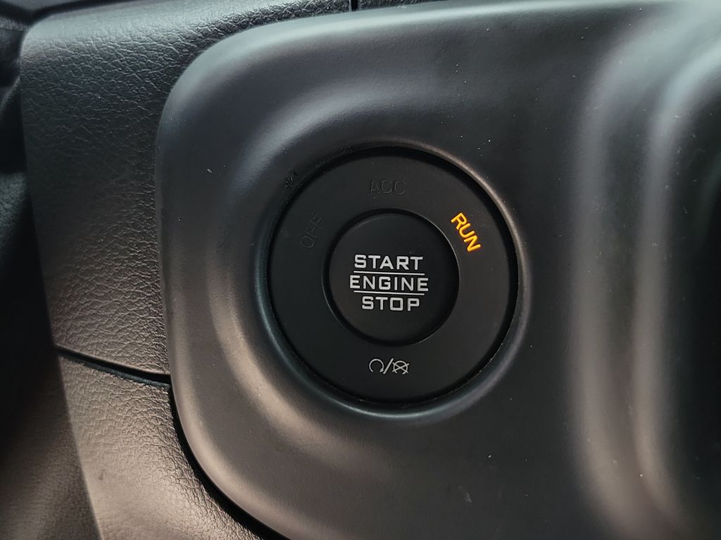 Thumbnail: 2018 Jeep Wrangler - 29
