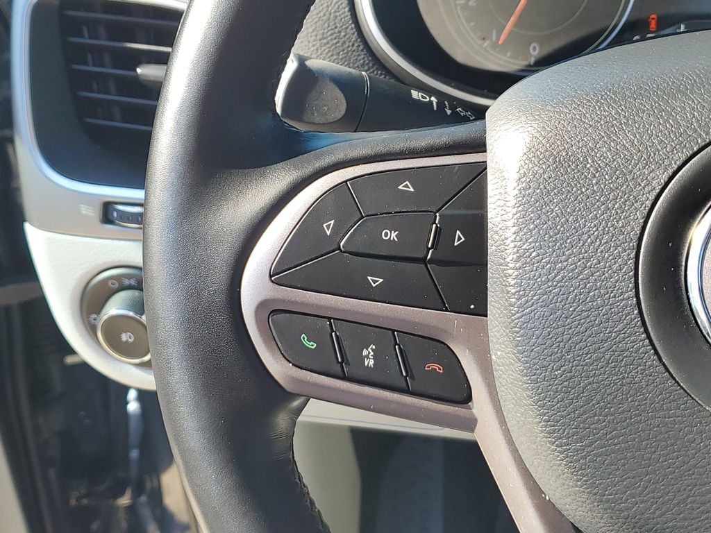 Thumbnail: 2021 Jeep Cherokee - 26