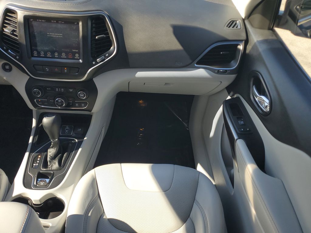 Thumbnail: 2021 Jeep Cherokee - 7