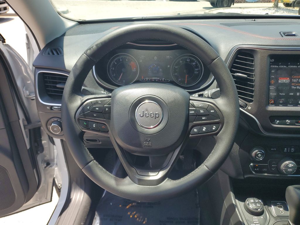 Thumbnail: 2020 Jeep Cherokee - 25